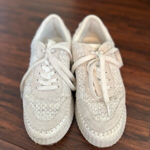 Stylish White Woven Sneakers